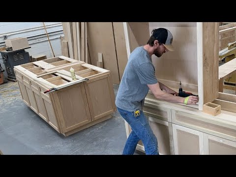 Luxury Custom Cabinet Maker Sydney: High-End Joinery Solutions Explained