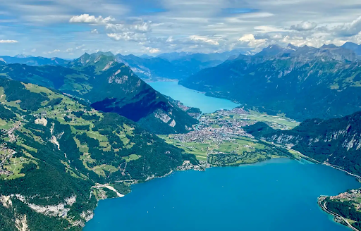 Helicopter flight with meal with Boutique Restaurant Lunch Stopover: A Luxurious Alpine Experience